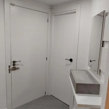 Estudio Ana De Monaco לה מנגה דל מר מנור